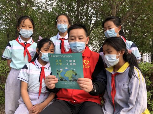 志愿者和辖区少年儿童一起学习保护环境知识(183139)-20210423101029