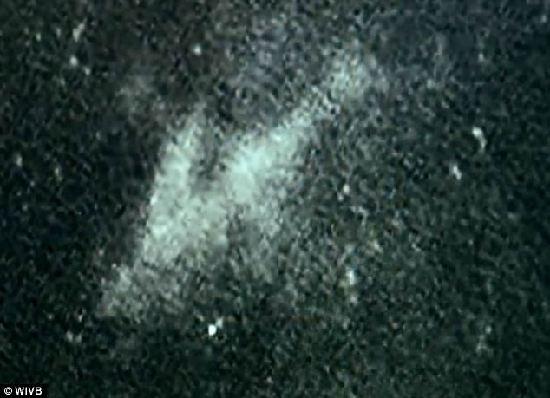 美飞行员声称在卫星照片中发现MH370残骸线索